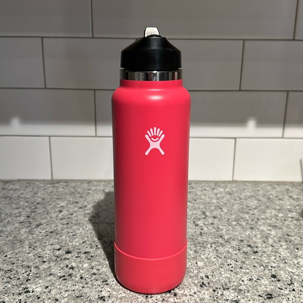 Hot pink hydro flask